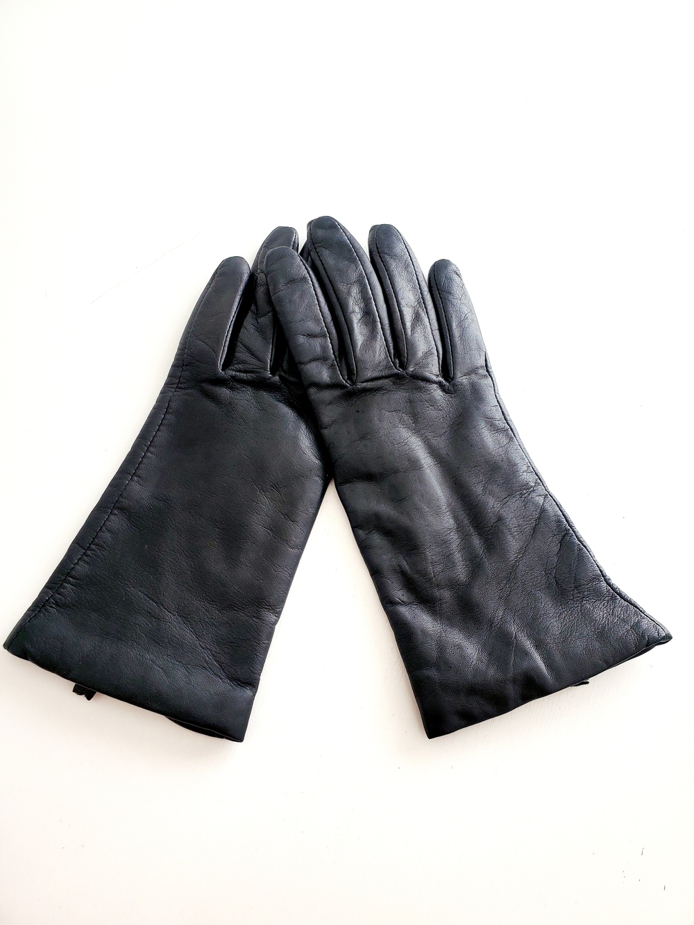 Women's Black Leather Gloves - Sleek Classic Style -Size S